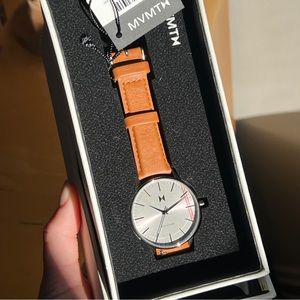 MVMT Watch- Boulevard Nomad Tan (BNIB!)